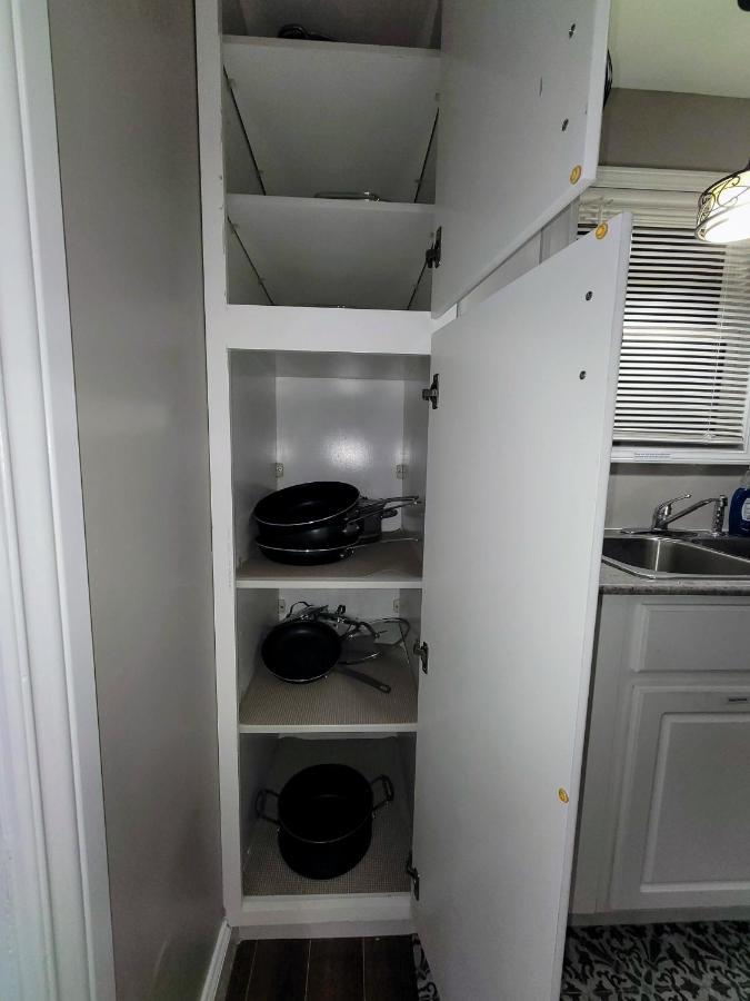 Apartment With Brand New Furniture And Large Parking West Seneca Eksteriør bilde